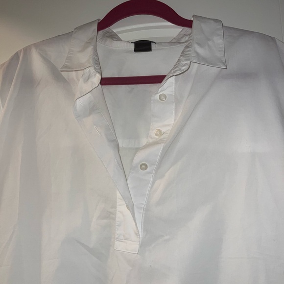 Ann Taylor’s white blouse, - Picture 3 of 4